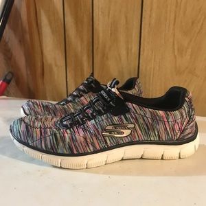 Skechers women’s size 8